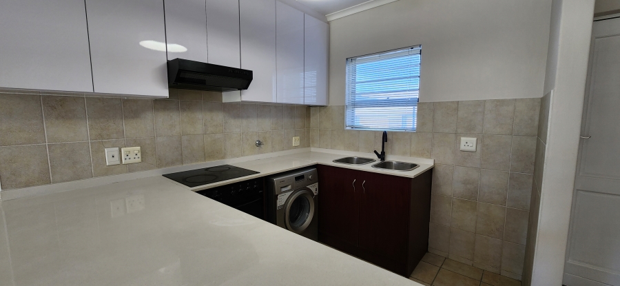 To Let 2 Bedroom Property for Rent in Vredekloof East Western Cape
